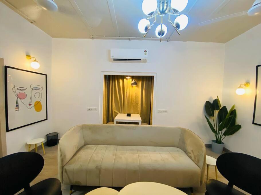 Apartament Vera 1bhk Bandra W By The Company Bombaj
