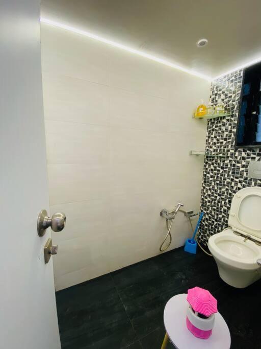 Vera 1bhk Bandra W By The Company Apartment